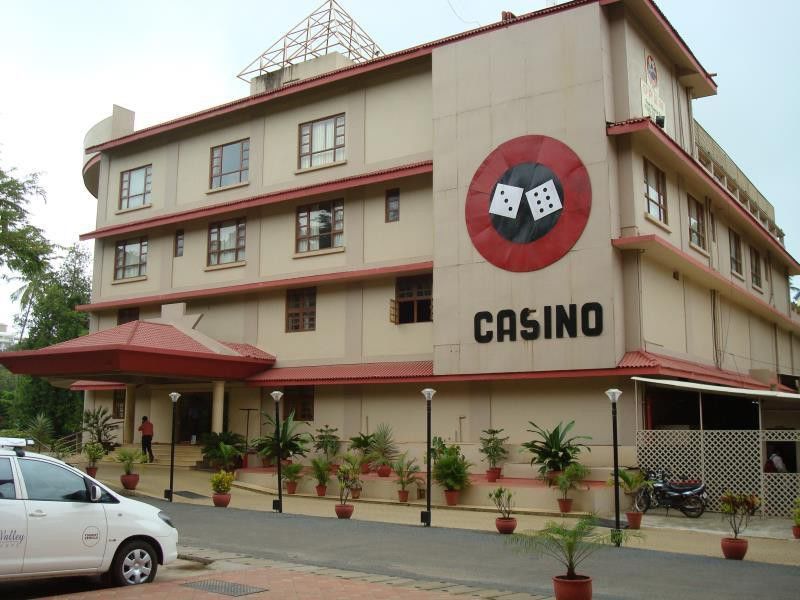 Chances Resort And Casino An Indy Resort Panaji Exterior photo