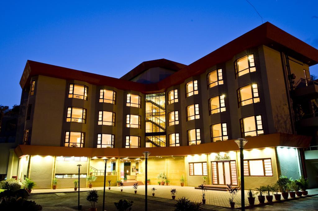 Chances Resort And Casino An Indy Resort Panaji Exterior photo
